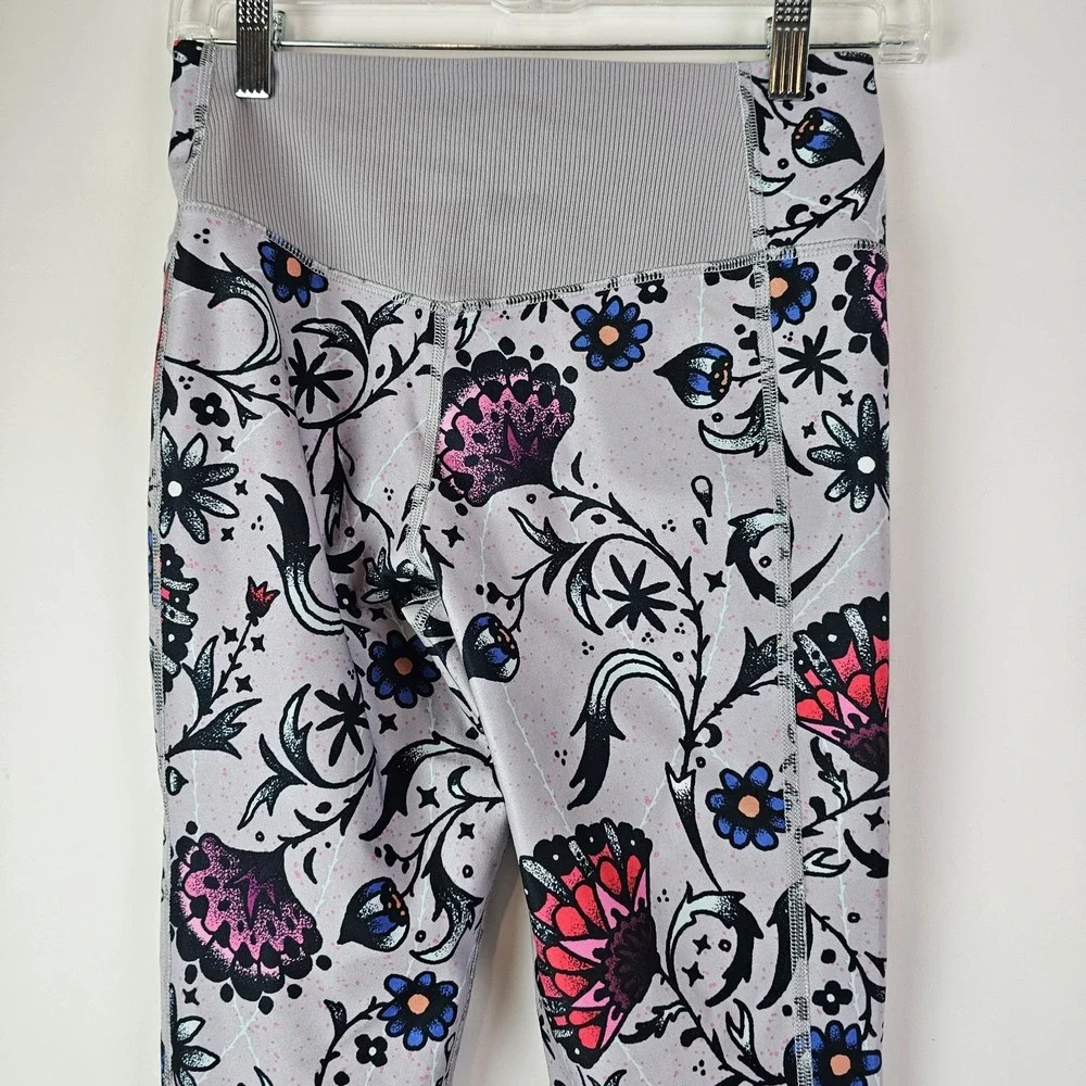 Nike Power Legend Womens S Tight Leggings Floral Pants Training Dri-Fit Gray Gym